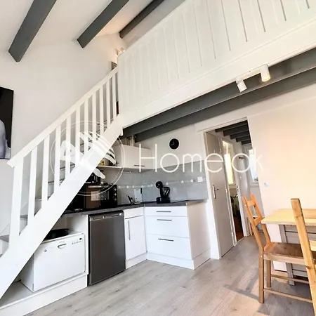 Jolie Maisonnette - 300m Des Plages Piscine Holiday home